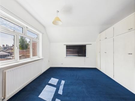 3 bedroom Flat for sale in Hinckley Road, Earl Shilton, LE9