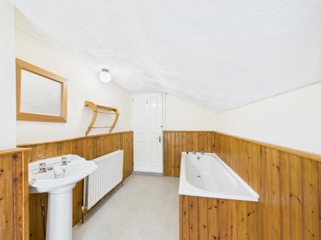 2 bedroom Terraced House for sale in Keats Lane, Earl Shilton, LE9