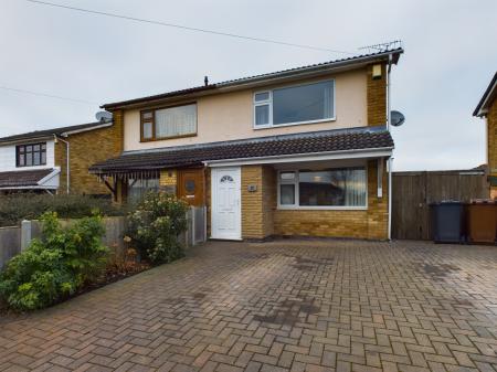 Kenmore Drive, Hinckley, LE10