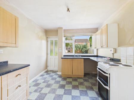 3 bedroom Semi-detached house for sale in Laburnum Avenue, Newbold Verdon, LE9