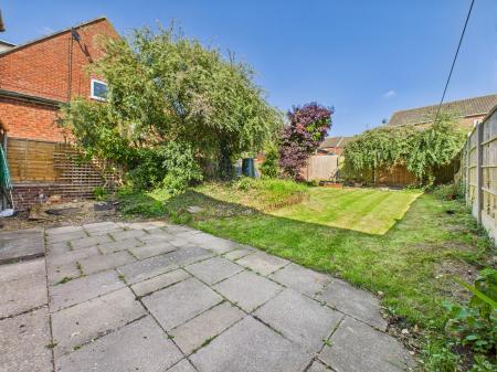 3 bedroom Semi-detached house for sale in Laburnum Avenue, Newbold Verdon, LE9