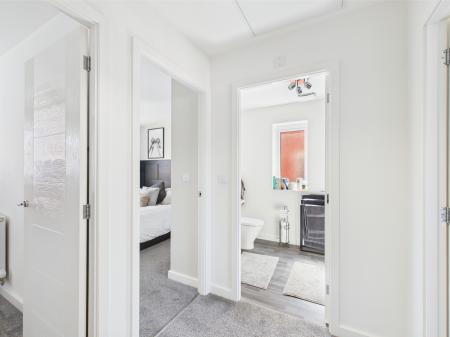 3 bedroom Semi-detached house for sale in Lapwing Drive, Hinckley, LE10