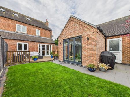 4 bedroom Semi-detached house for sale in Main Road, Claybrooke Magna, Lutterworth, LE17