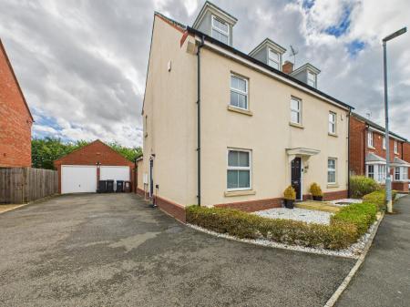 5 bedroom Detached house for sale in Masefield Place, Earl Shilton, LE9