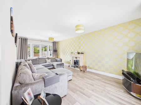 5 bedroom Detached house for sale in Masefield Place, Earl Shilton, LE9