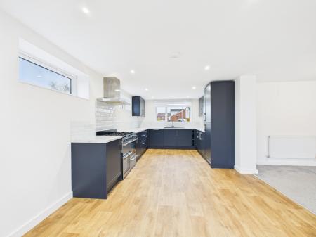 4 bedroom Detached house for sale in Oxford Road, Desford, LE9