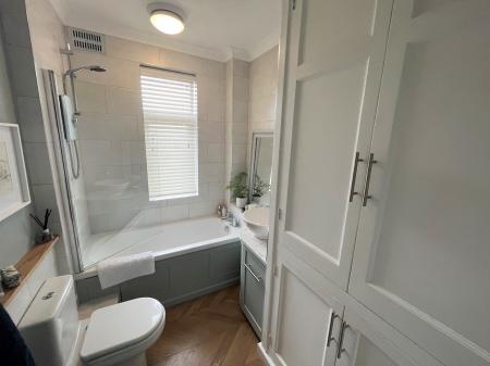 2 bedroom Semi-detached house for sale in Station Road, Elmesthorpe, LE9