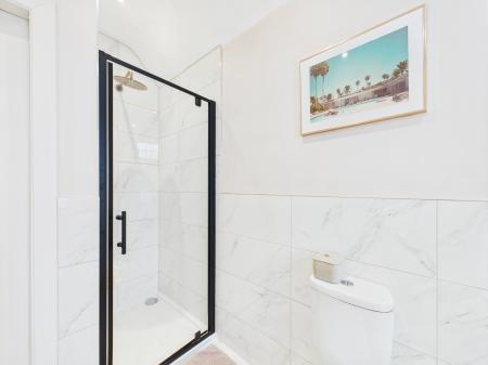 3 bedroom Detached house for sale in Trinity Vicarage Road, Hinckley, LE10