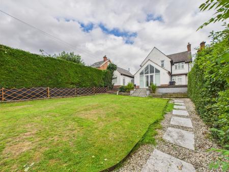 3 bedroom Detached house for sale in Trinity Vicarage Road, Hinckley, LE10