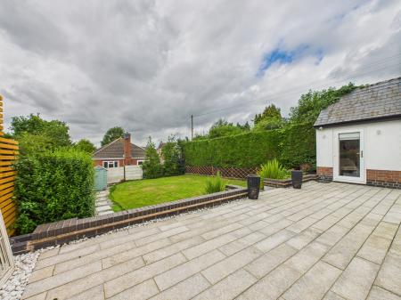 3 bedroom Detached house for sale in Trinity Vicarage Road, Hinckley, LE10