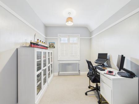 3 bedroom Detached house for sale in Trinity Vicarage Road, Hinckley, LE10