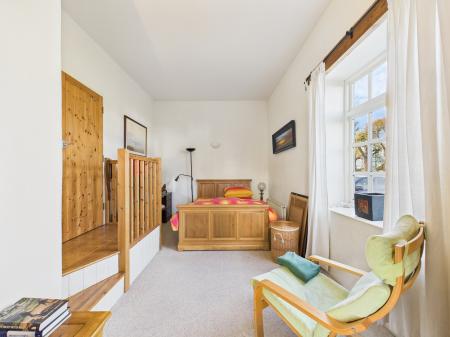 2 bedroom Flat for sale in Higham Lane, Stoke Golding, CV13