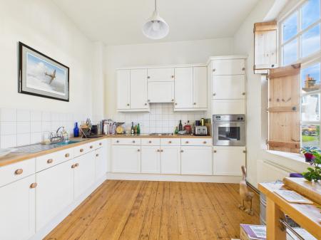 2 bedroom Flat for sale in Higham Lane, Stoke Golding, CV13