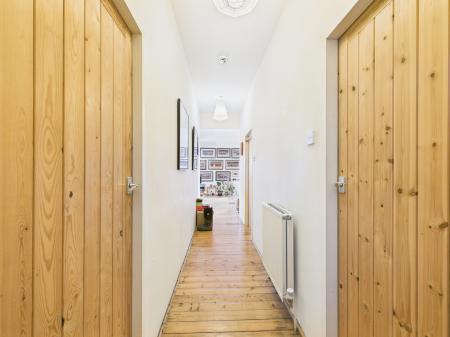 2 bedroom Flat for sale in Higham Lane, Stoke Golding, CV13