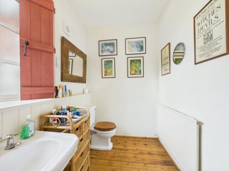 2 bedroom Flat for sale in Higham Lane, Stoke Golding, CV13