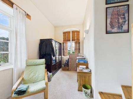 2 bedroom Flat for sale in Higham Lane, Stoke Golding, CV13