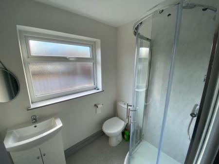 1 bedroom House share to let in Heath End Road, Nuneaton, CV10