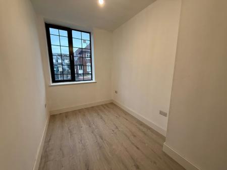 2 bedroom Flat to let in Upper Bond Street, Hinckley, LE10