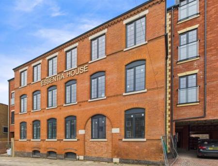 2 bedroom Flat to let in Upper Bond Street, Hinckley, LE10