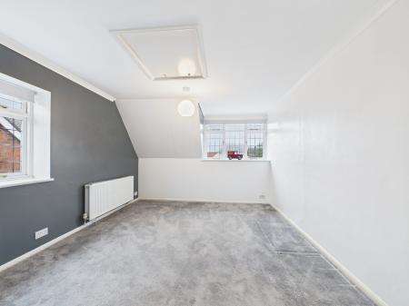 5 bedroom Detached house for sale in Hillrise, Burbage, LE10