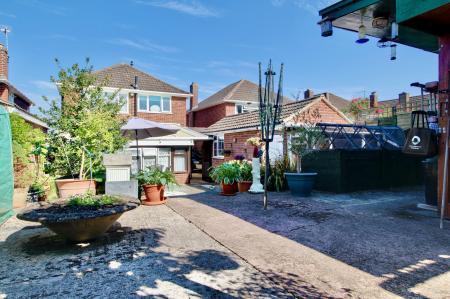 3 bedroom Detached house for sale in John Bold Avenue, Stoney Stanton, LE9