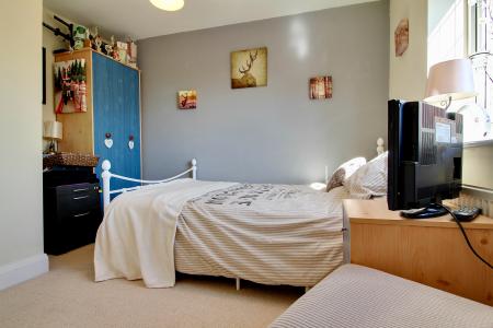 3 bedroom Semi-detached house for sale in Station Road, Stoke Golding, CV13