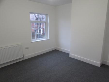 2 bedroom Terraced House to let in Church Road, Nuneaton, CV10