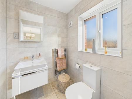 3 bedroom Detached house for sale in Roman Avenue, Nuneaton, CV11