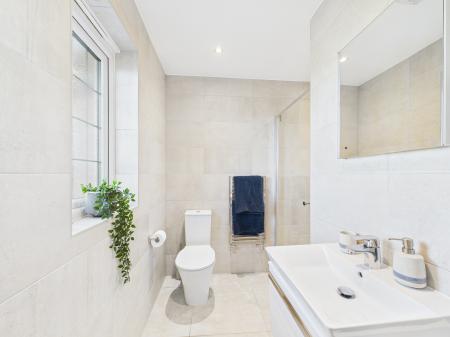 3 bedroom Detached house for sale in Roman Avenue, Nuneaton, CV11