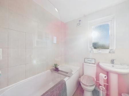 2 bedroom Semi-detached house for sale in Leysmill Close, Hinckley, LE10