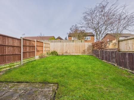 2 bedroom Semi-detached house for sale in Leysmill Close, Hinckley, LE10