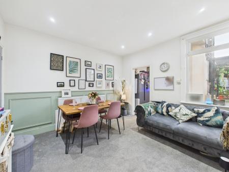 3 bedroom Semi-detached house for sale in New Street, Earl Shilton, LE9