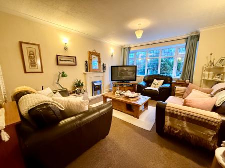 3 bedroom Detached house to let in John Bold Avenue, Stoney Stanton, LE9