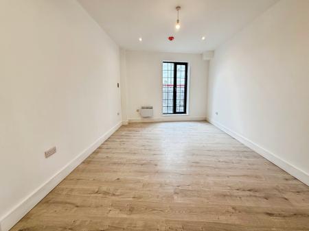 2 bedroom Flat to let in 2 Bed Apartments, Upper Bond S, Hinckley, LE10