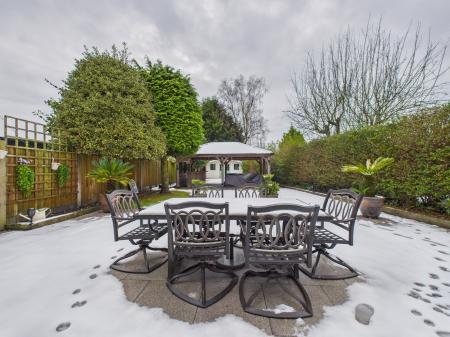 5 bedroom Detached house for sale in Bradgate Road, Hinckley, LE10