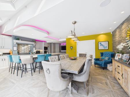 5 bedroom Detached house for sale in Bradgate Road, Hinckley, LE10