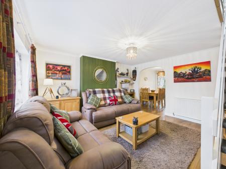 2 bedroom Semi-detached house for sale in Lochmore Close, Hinckley, LE10