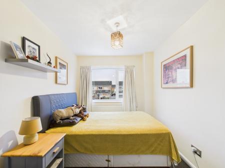 2 bedroom Semi-detached house for sale in Lochmore Close, Hinckley, LE10