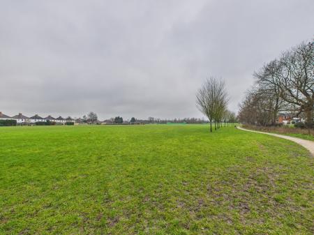 2 bedroom Semi-detached house for sale in Lochmore Close, Hinckley, LE10