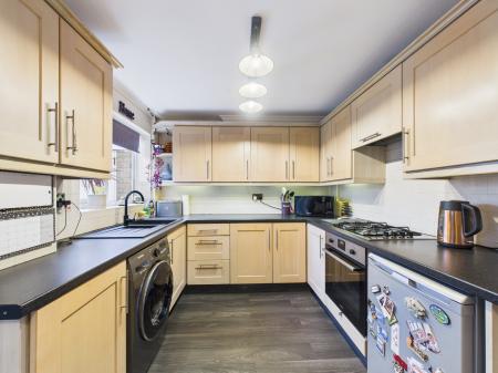 2 bedroom Semi-detached house for sale in Lochmore Close, Hinckley, LE10