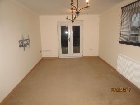2 bedroom Flat to let in Heath End Road, Nuneaton, CV10