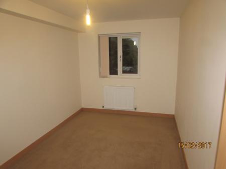 2 bedroom Flat to let in Heath End Road, Nuneaton, CV10