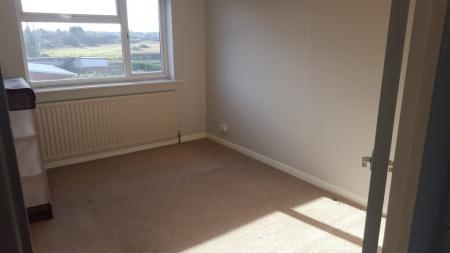 3 bedroom Semi-detached house to let in Hereford Close, Barwell, LE9