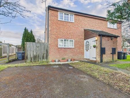 Sycamore Close, Burbage, LE10