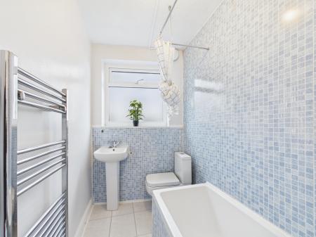 3 bedroom Terraced House for sale in Factory Road, Hinckley, LE10