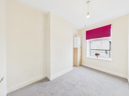 3 bedroom Terraced House for sale in Factory Road, Hinckley, LE10