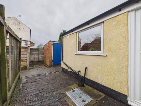 3 bedroom Terraced House for sale in Factory Road, Hinckley, LE10