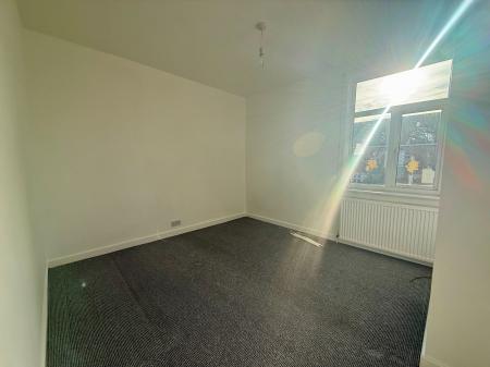 2 bedroom Terraced House to let in Duke Street, Nuneaton, CV11
