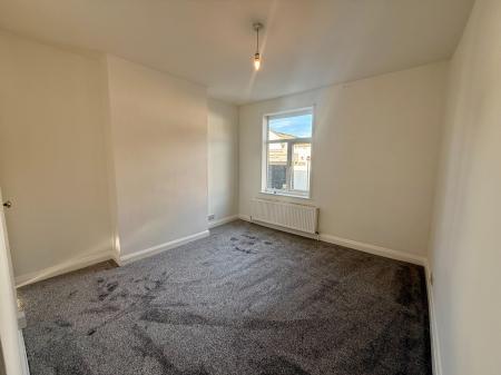 2 bedroom Terraced House to let in Duke Street, Nuneaton, CV11