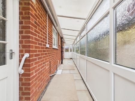 2 bedroom Detached bungalow for sale in Forresters Road, Burbage, LE10